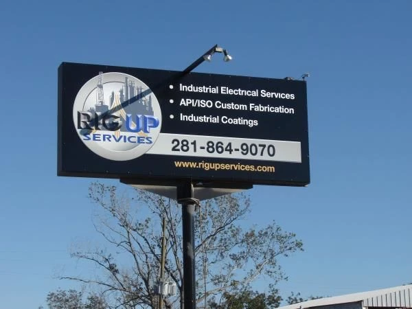 Pylon and Pole Signs