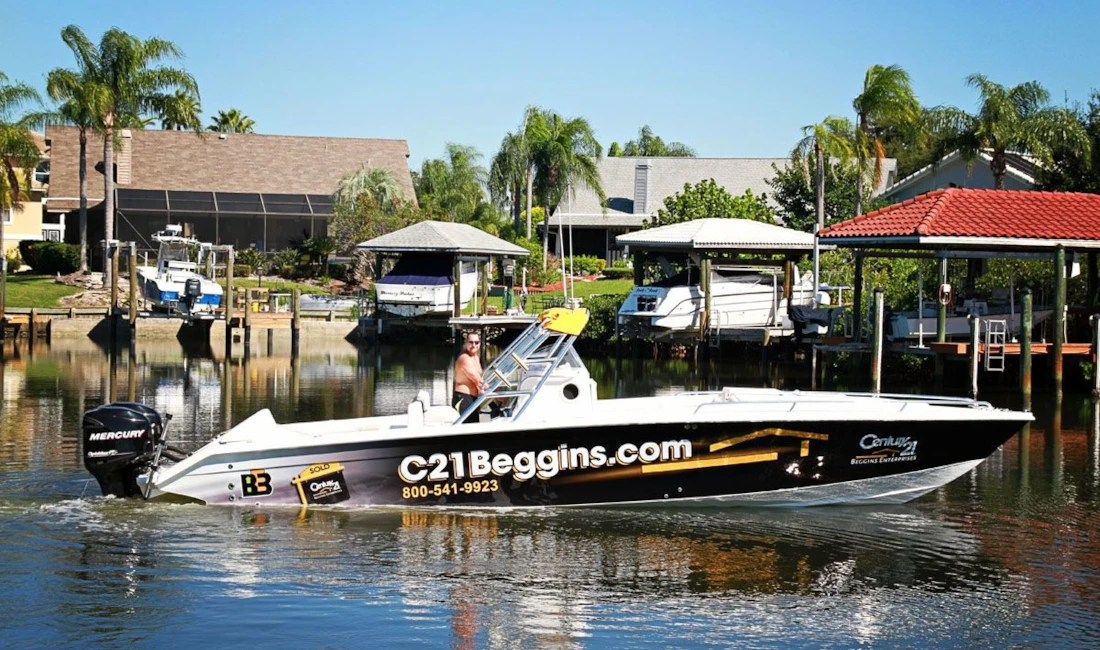 Century 21 Beggins Boat Wrap
