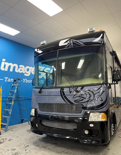 Transform Your RV, Fifth Wheel, or Trailer with Custom Wraps in Tampa